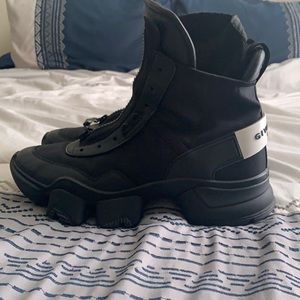 Givenchy jaw sneaker boot